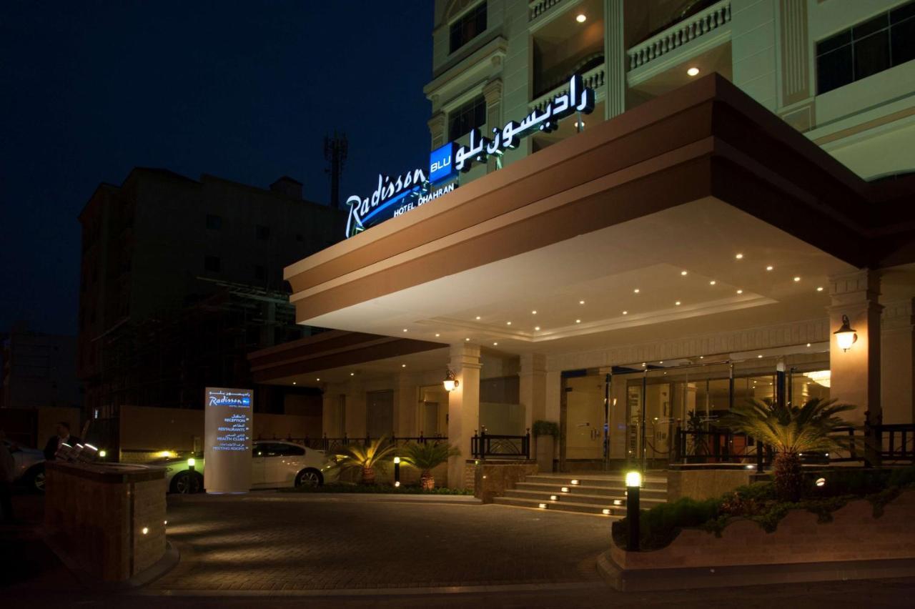 Radisson Blu Hotel, Dhahran Al Khobar Exterior photo
