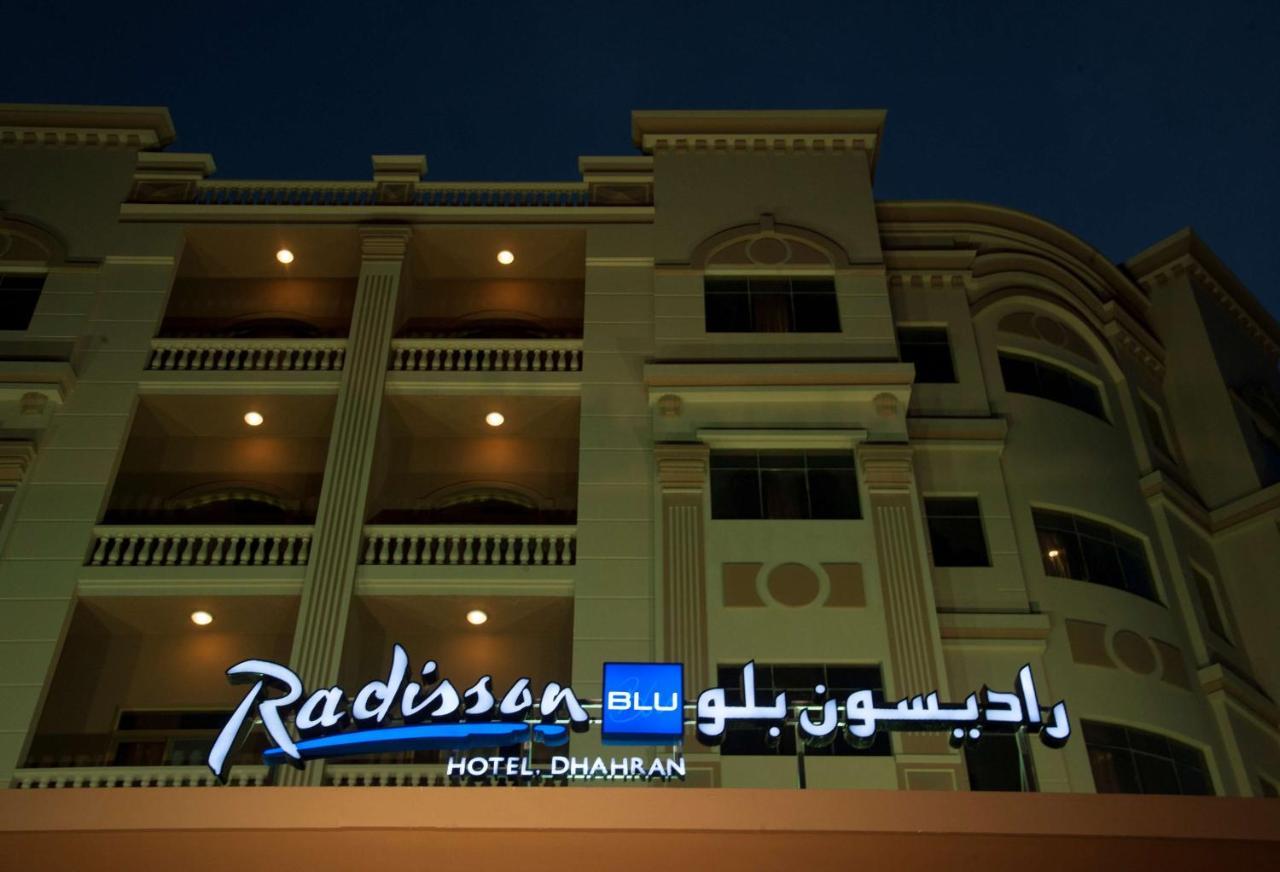 Radisson Blu Hotel, Dhahran Al Khobar Exterior photo